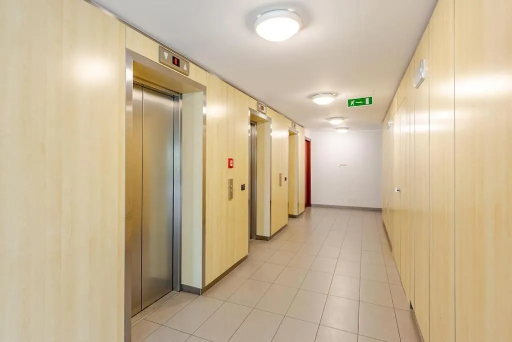 Oasi Di Relax Con Box Privato E Balcone, Vicino M1 Apartment Milan Italy